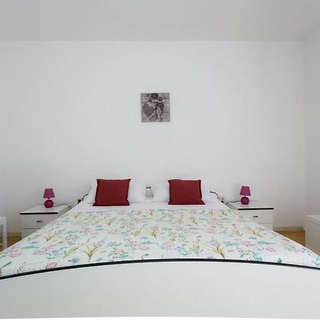 Adrijana 2 Apartment Krk Town Bagian luar foto