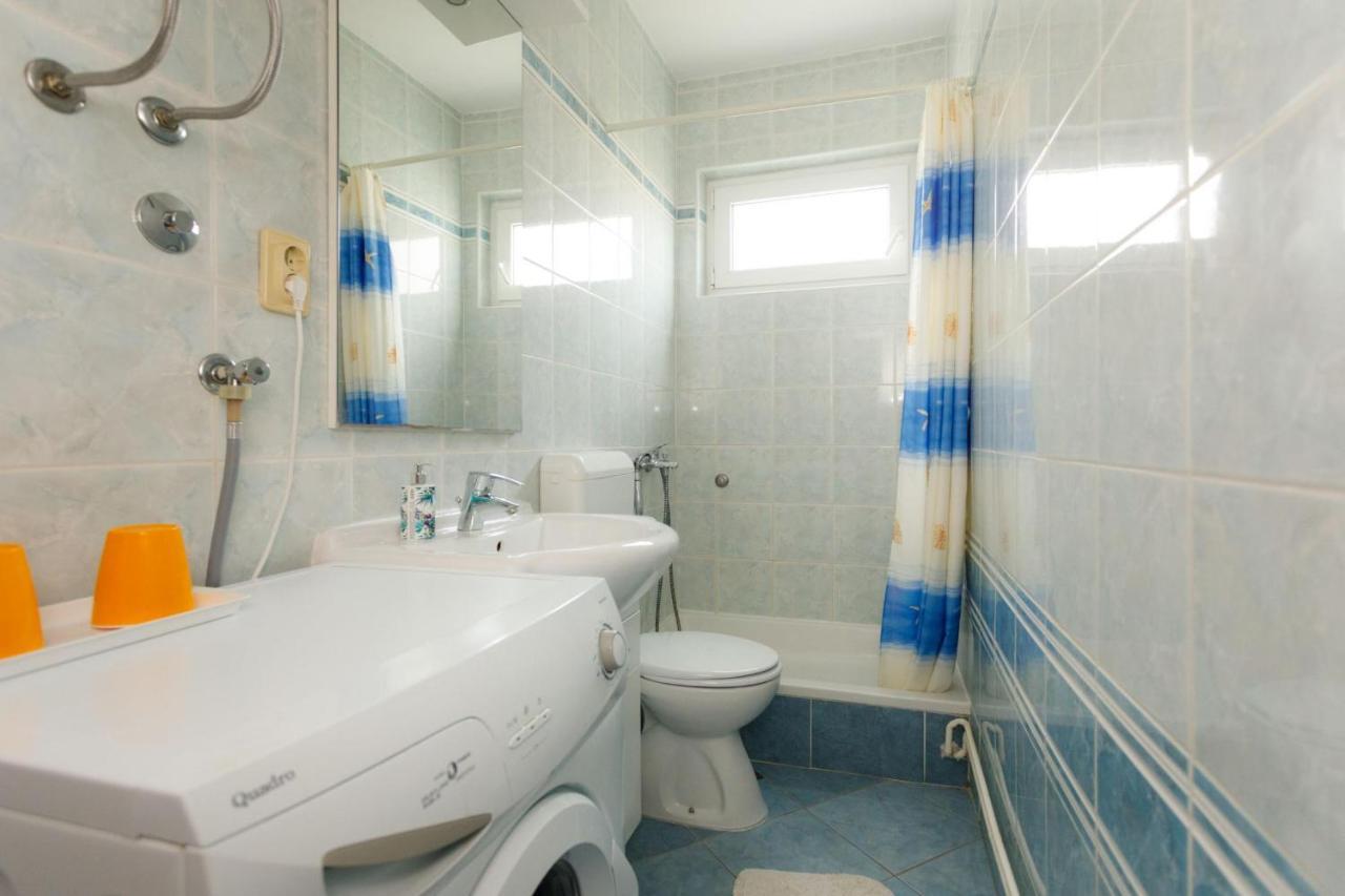Adrijana 2 Apartment Krk Town Bagian luar foto