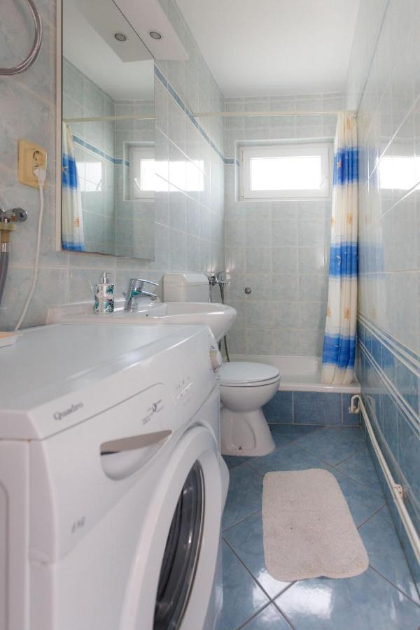 Adrijana 2 Apartment Krk Town Bagian luar foto
